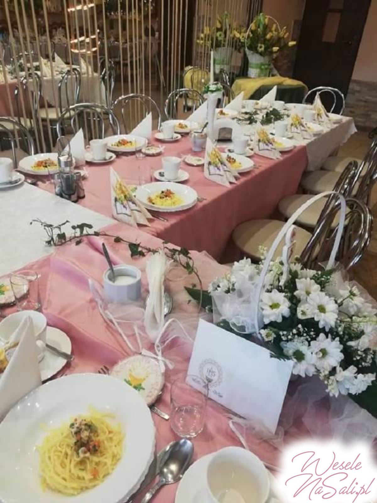 stoły prostokątne, obiad weselny